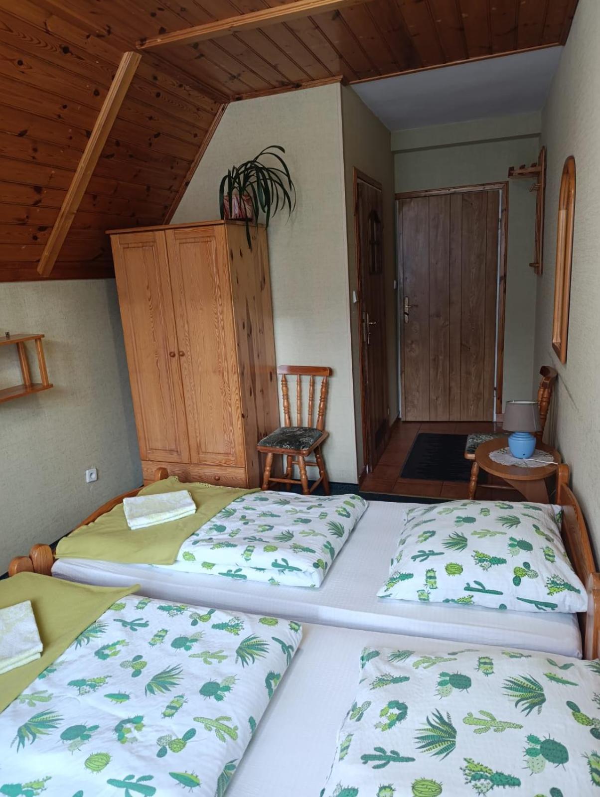 Karkoz Karpacz Bed & Breakfast Bilik gambar
